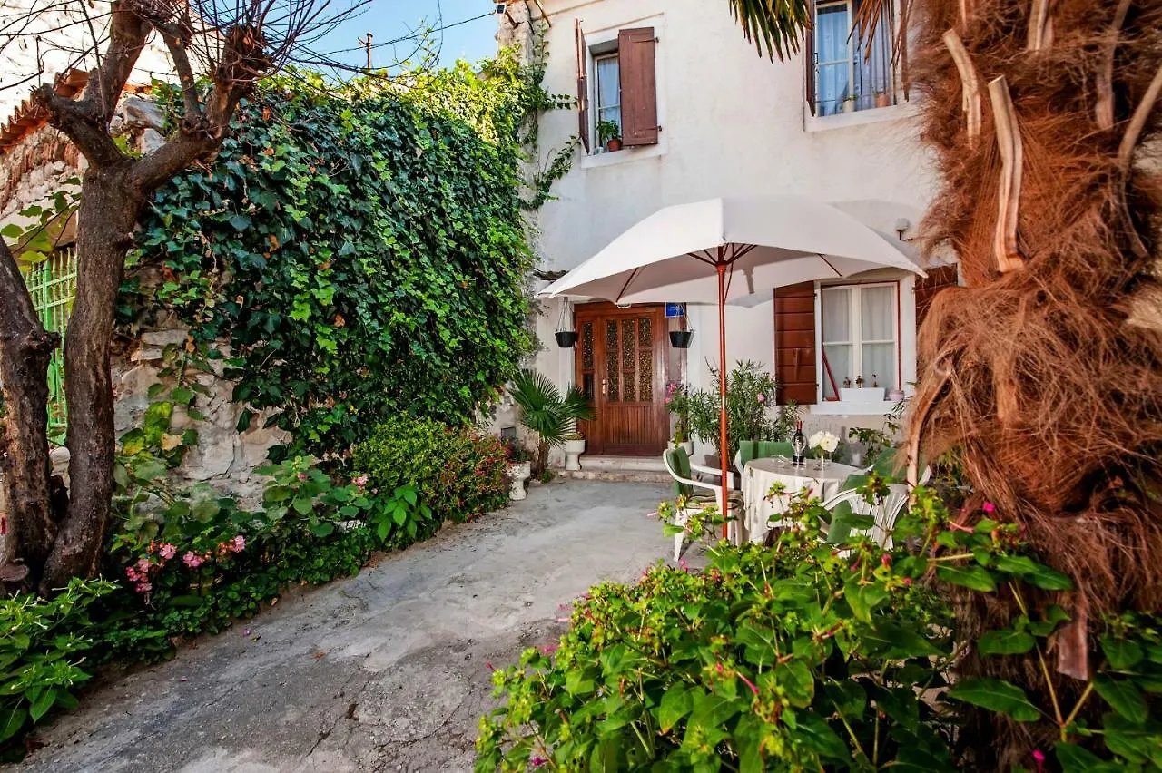 Stela - One Bedroom Apartment Rovinj 0*,  Croatia