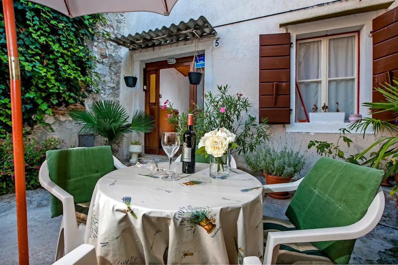 Stela - One Bedroom Apartment Rovinj